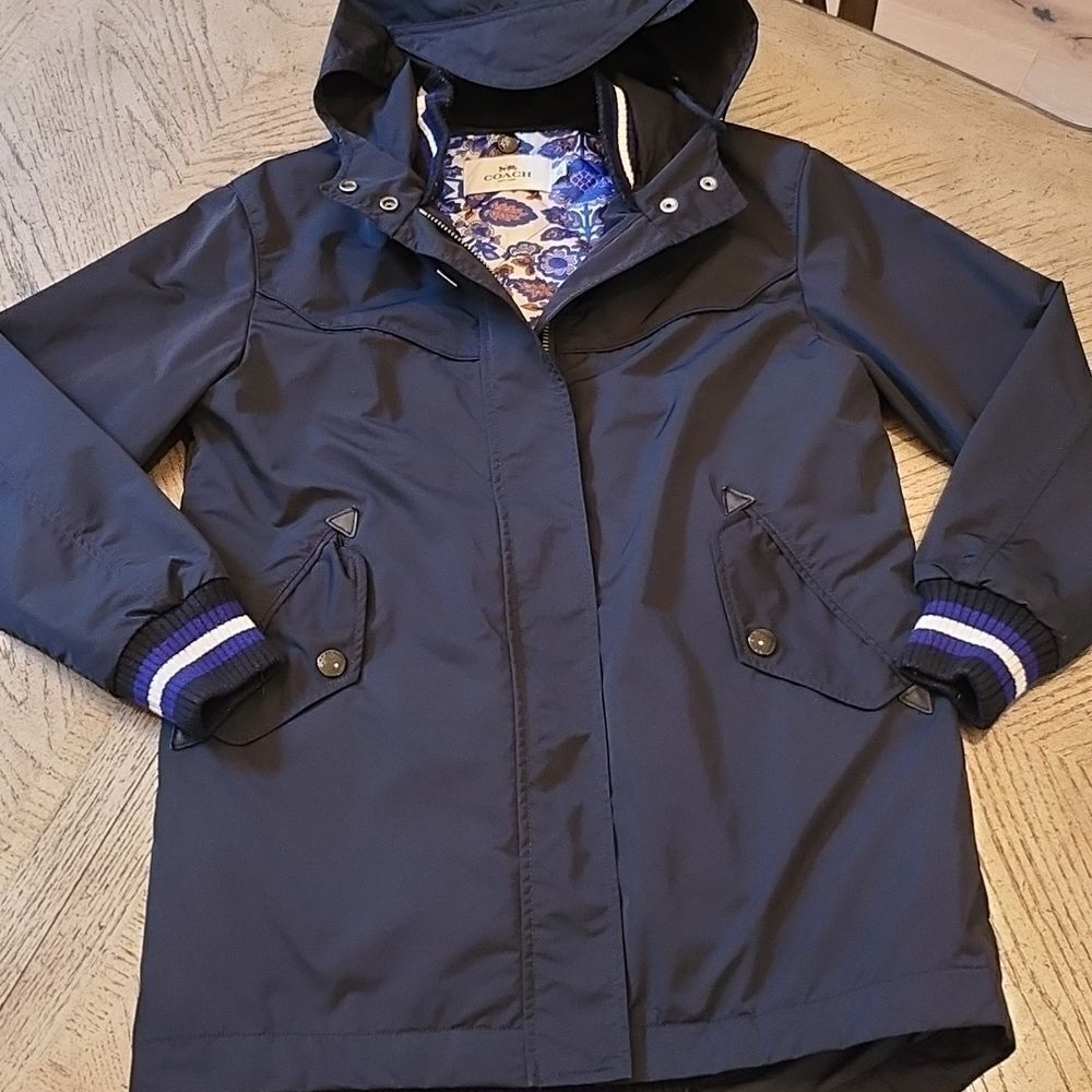 Coach jacket hooded size XS, fits size small runs big